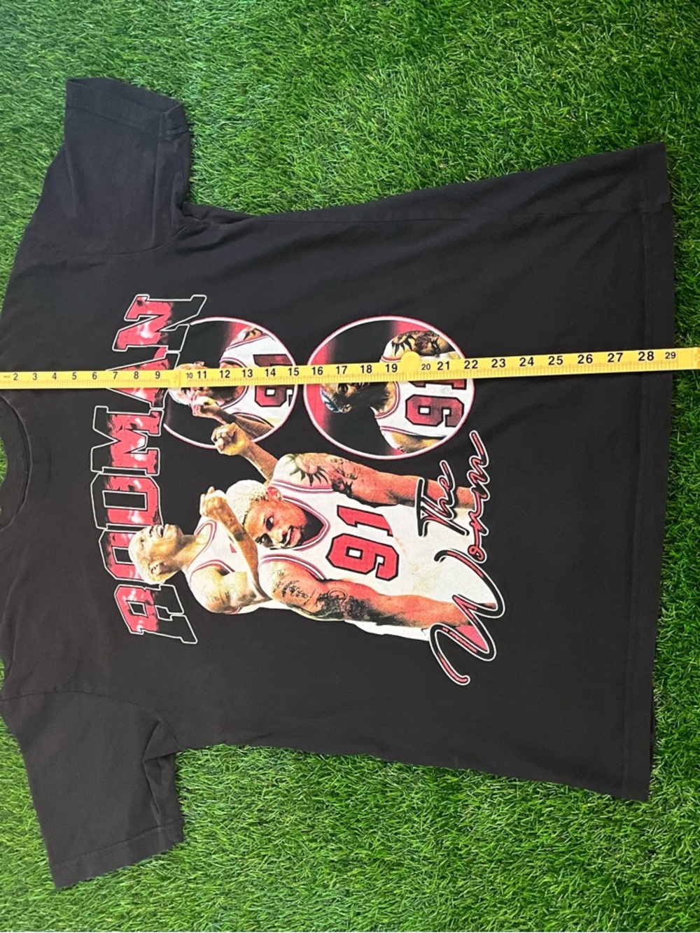 Vintage Style NBA Dennis Rodman Chicago Bulls The Worm T-Shirt Mens Size L - Picture 7 of 7